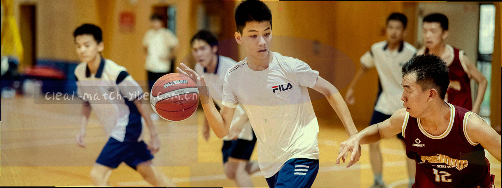 暗色背景上声波状线条汇聚到中心点